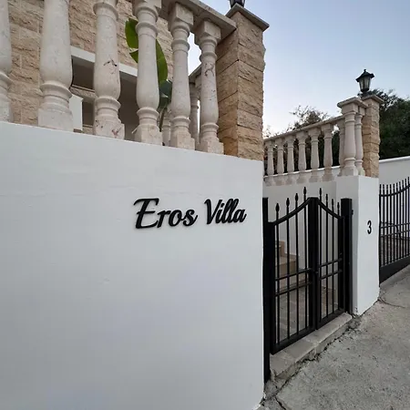 Eros Villa-private Luxury Estate * ピッソウリ